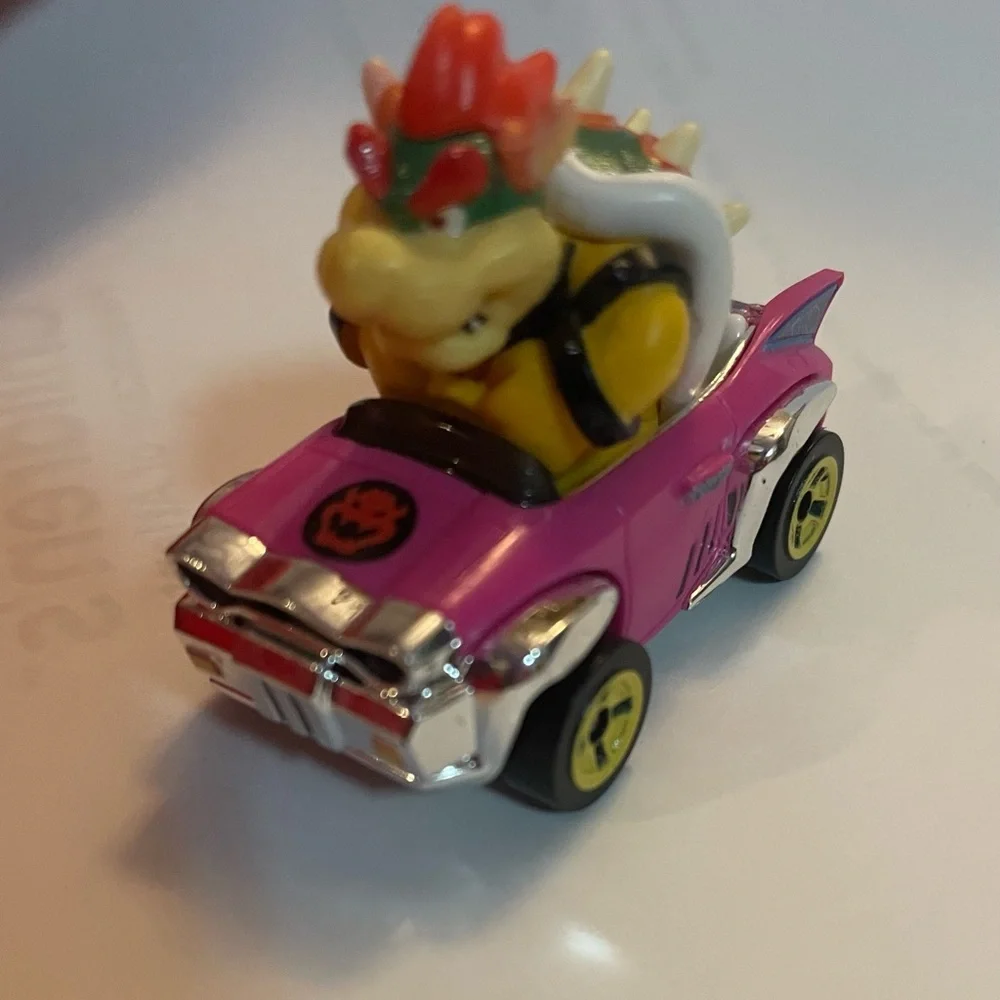 Hot Wheels Super Mario Bowser Badwagon 2
